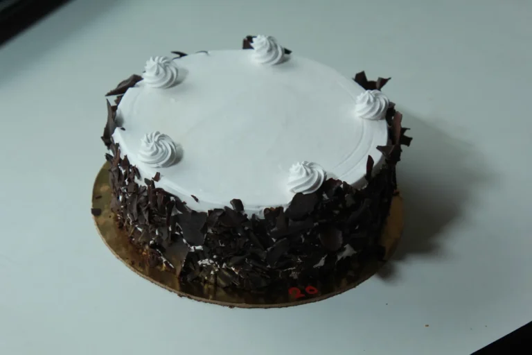 Black Forest cake with chocolate shavings