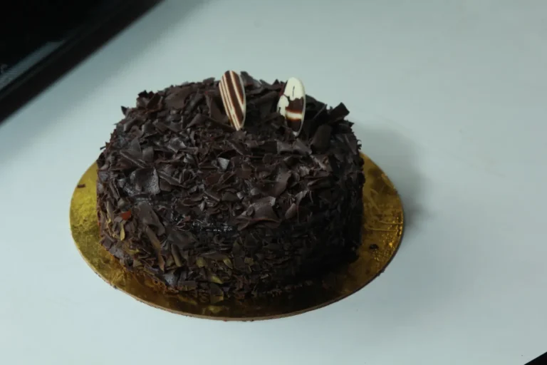 Chocolate flake cake