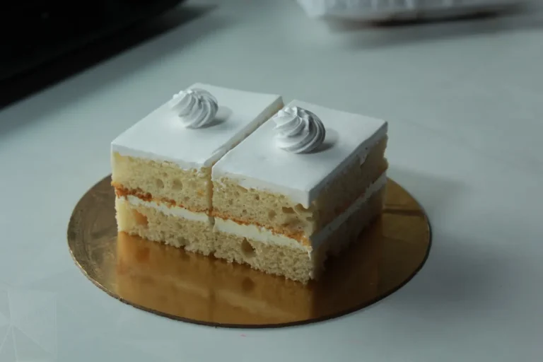 Vanilla cream pastry